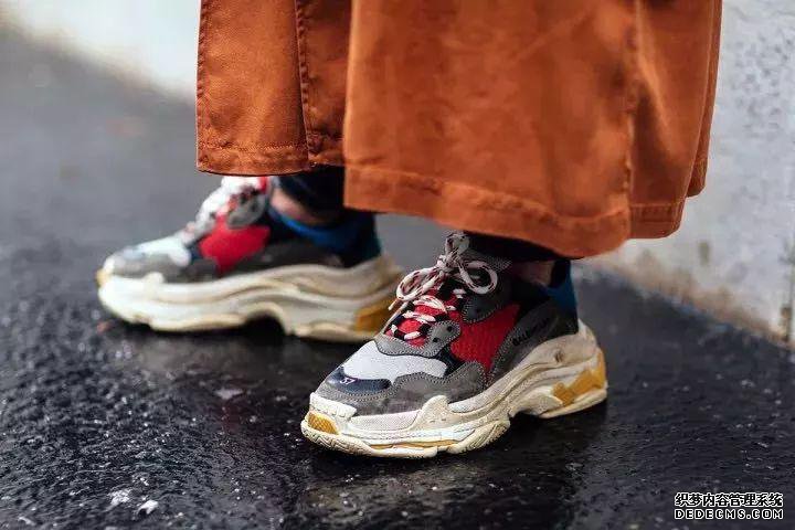 巴黎世家老爹鞋真假对比 Balenciaga Triple-S鉴定方法